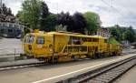 Diese Baumaschine der Sersa-Group mit der Bezeichnung XTmas40 925-6 steht am 10.06.10 abgestellt im Bahnhof Entlebuch.