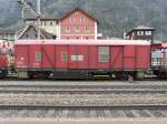 SBB - Rettungszug Dienstwagen Xs 40 85 95 02 614-2 im Bahnhof von Erstfeld am 08.04.2009