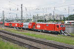 Löschzug Brig Xtmas 99 85 9177 013-1 steht auf einem Nebengleis beim Badischen Bahnhof.