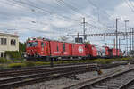 Löschzug Brugg XTmas 99 85 9177 003-2 durchfährt am 03.10.2022 den Bahnhof Pratteln.