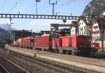 Ein Tunnelrettungszug steht im Bahnhof Erstfeld am 16.5.2009.