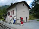 Das Bahnhofsgebude Mnster auf der Matterhorn Gotthard Bahn am 13.8.2007