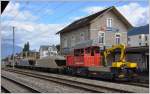 Bilder aus der March zwischen Pfäffikon SZ und Ziegelbrücke. Tm 234 011-5 in Siebnen-Wangen. (24.09.2015)