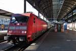 Hier steht 101 113-9 am 07.01.2014 in Basel SBB, kurz nach dem sie an den EC 6 (Zürich HB/Chur HB - Hamburg-Altona) und wartet, dass die Kurswagen aus Chur HB angekuppelt sind.