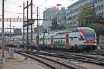 Einfahrt von RABe 511 109 am 25.10.2014 als InterRegio (Zürich Flughafen - Basel SBB) in den Endbahnhof.