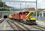 Bauzug mit Tm 234 140-2 SBB durchfährt den Bahnhof Bellinzona (CH) auf Gleis 1 Richtung Castione-Arbedo (CH).