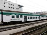 FS / TRENORD - Personenwagen 2 Kl. nB 50 83 20-39 214-7 im SBB Bahnhof von Chiasso am 27.02.2015