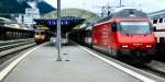 Re 460 016-9 mit IR 1778 nach Basel SBB und im Hintergrund BB R 4/4 II 11109 mit R 3830 nach St.Gallen am 07.08.11 in Chur