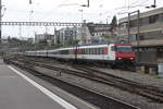 Einfahrt des IR 1827 in Lausanne am 04.08.2016 auf seiner Fahrt von Genf-Flughafen nach Brig.