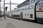 Revidierte IC 2020 Wagen B 50 85 26-94 096-2 und der Bt 50 85 26-94 939-3 am 26.2.21 in Olten.