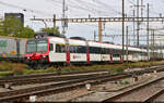 RBDe 4/4 (ABt NPZ DO 50 85 39-43 857-0 CH-SBB) durchfährt vermutlich leer den Bahnhof Pratteln (CH) Richtung Basel SBB.