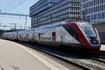 SBB Twindexx RABe 502 404  Brig-Glis  am 6.8.20 beim verlassen des Zürich HB.