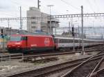 Die Re 460 118-3 fuhr am 26.09.2007 mit einem EC in Zrich HB ein.