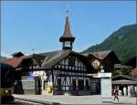 Das schne Empfangsgebude des Bahnhofs von Zweisimmen aufgenommen am 31.07.08. (Jeanny)