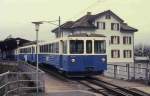 Abfahrbereit im oberen Bahnhof in Arth Goldau steht am 27.3.1990   der Elektrotriebwagen 25 der Arth Rigi Bahn.