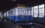 ET 14 der Arth Rigi Bahn wartet am Morgen des 27.3.1990 auf die ersten   Fahrgste im oberen Bahnhof der ARB.