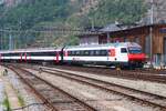 SBB IC Steuerwagen am 10.07.26 in Brig Bhf vom Bahnsteig aus fotografiert 