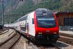 SBB Doppelstocksteuerwagen IC2000 am 10.07.26 in Brig Bhf vom Bahnsteig aus fotografiert 