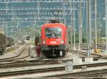  Taurus  Lok 1116 226-0 wartet am 08.07.09 mit einem Gterzug  nach sterreich auf das Ausfahrtssignal.Buchs/SG 08.07.09