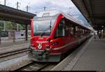 ABe 4/16 3104  Achilles Schucan  (Stadler ALLEGRA) der Rhätischen Bahn (RhB) als S1 von Rhäzüns (CH) nach Schiers (CH) steht im Bahnhof Chur (CH) auf Gleis 12.