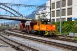 RhB Ge 3/3 Rangierlok 214 mit zwei Schotterwagen am 07.07.26 in Chur  