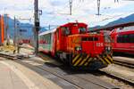 RhB Rangierlok Tm 2/2 120 am 07.07.26 in Landquart beim Rangieren vom Bahnsteig aus fotografiert 