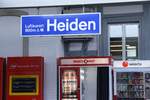 HEIDEN (Kanton Appenzell Ausserrhoden), 25.04.2025, Bahnhofsschild im Bahnhof Heiden