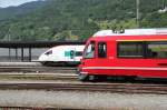  Stromlinie  SBB ICN und RhB Allegra am 02.06.12 in Landquart    