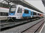 Das Gleis 2 in Lausanne ist immer wieder für Überraschungen gut; dieses Mal ist es der neue MTR/SNCF Schmalspurbahn Triebwagen Beh 4/8 resp.