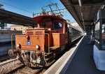 Te II 157 steht am 20.7.2016 mit drei Personenwagen im Bahnhof Locarno.