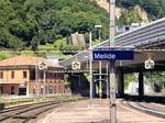 Melide, am Bahnhof. Melide, am Luganersee, Kanton Tessin, ist bekannt für  Swissminiatur , ein Freilichtmuseum, das eine miniaturisierte Schweiz präsentiert - 26.06.2011