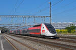 TGV Lyria 4719 durchfährt am 22.08.2023 den Bahnhof Rupperswil.