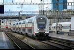 DB - Steuerwagen DBbpzfa 50 80 86-81 889-7 an der Spitze bei der einfahrt in den HB Zürich am 12.10.2025