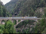 Aus dem Archiv...Gotthardbahn<br>
Ein SBB ETR 470 überquert am 15. Juni 2013 auf dem Weg Richtung Milano Centrale die mittlere Meienreussbrücke in Wassen.