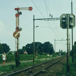 07.08.1995, Am Campingplatz Zusach am Schweizer Bodenseeufer führte eine Bahnlinie nah vorbei.