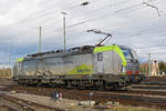 Siemens Vectron der BLS 475 415-6 wird in der Abstellanlage beim badischen Bahnhof abgestellt. Die Aufnahme stammt vom 10.01.2020.