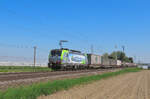 Hohberg - 30. April 2025 : BLS 475 416 mit einem Kombi in Richtung Schweiz unterwegs.
Link zum Video : https://www.youtube.com/watch?v=24COCBMdSjQ