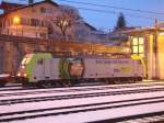 Re 485 509 im Abend ... Bf. Spiez : 05-02-2010