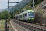 RABe 535 104 und RABe 525 007 der BLS fahren am 23. Juli 2009 als RE 3267 beim Schluchitunnel in Richtung Brig.