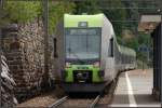 BLS RABe 535 106 und 110 fuhren am 23. Juli 2009 als RE 3263 den Bahnhof Hohtenn in Richtung Brig aus.