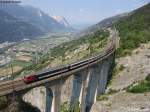 Steurwagen Bt EW IV am 16.7.05 in Richtung Sden. Hier berquert der Zug das Luogelkin Viadukt auf der BLS Sdrampe. Technische Daten: Lnge = 127m / Hhe ber Talsohle = 51m / Bogenspannweite = 5x 27.1m / Baujahr = 1910 / Ausbau auf Doppelspur = 1982/83

