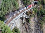 BR 460 mit IC von Spiez nach Brig am 08.11.2006 auf dem Bietschtal-Viadukt.