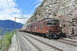 Re 4/4 178+179 mit einem Gterzug bei Lalden, 04.05.2013.