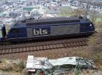 BLS 465  Gornergrat  mit Pendelzug Brig - Goppenstein am 11.11.2006 zwischen Lalden und Eggerberg, im Hintergrund die Stadt Visp.