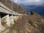 Wieder einmal geht's zwischen Lalden und Briger Thermalbad auf Tauchstation, den Felsen im Hintergrund kann man besteigen, geht ein Steg hinauf, htte ich machen sollen, vielleicht wre noch ein gutes