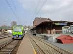 Am 09.04.2010 steht der NINA RABe 525 031-1 in Sumiswald-Grnen.