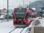 BLS - Triebzug RABe 2/5  526264 bei der einfahrt im Bahnhof Willisau am 08.12.2012