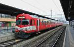 Pendel 221 als Regio Thun - Halse-Regsau - Thun beim Wenden in Hasle, 06.04.2013.