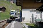 Die BLS RABE 535 113  Lötschbergerin  erreicht auf der Fahrt das Simmental hinauf den Halt Enge. 

14. April 2021