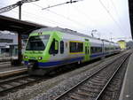 BLS - NINO Triebug RABe 525 013-9 im Bahnhof Lyss als Regio nach Büren an der Aare am 06.01.2017 